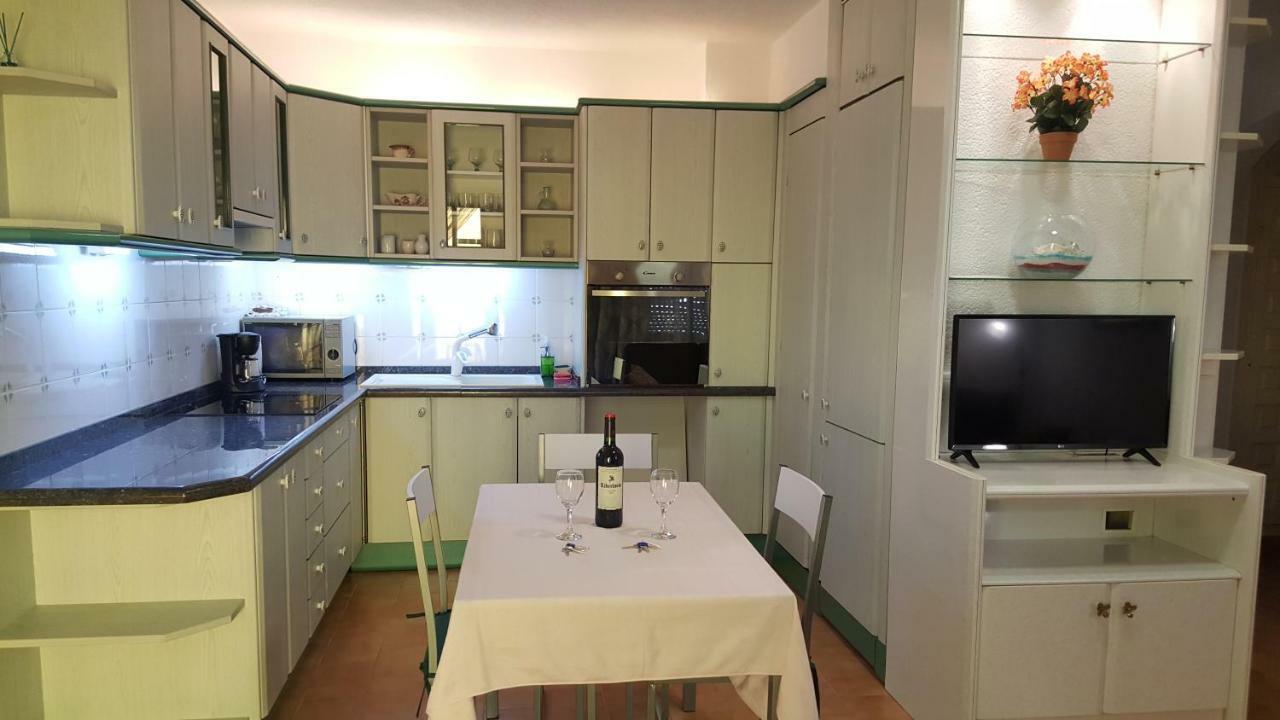 Apartamentos El Tosal 7E 칼페 외부 사진